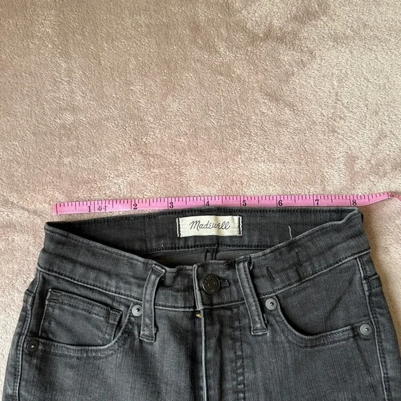 Madewell Women's Skinny Jeans in Dark - Picture 5 of 9